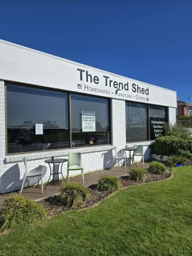EXCEPTIONAL CAFE & LIFESTYLE STORE IN SEASIDE LOCATION