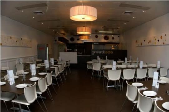 GIRAMONDO PIZZERIA & ITALIAN RESTAURANT - FULLY LICENSED - ESTABLISHED 30 YEARS!