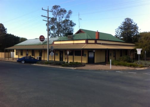 REDUCED!! PRICED TO SELL!!