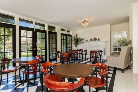 Freehold Historic Hotel / Guest House for Sale - Riverina