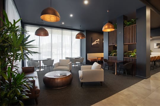 FIRST TIME EVER OFFERED – GIPPSLAND'S LEADING HOTEL INVESTMENT | Resort Brokers ID : FH009290