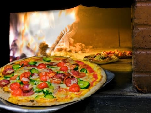 Thriving Takeaway Pizza for Sale*5 days*Taking 12k/week*Very Cheap Rent [2406271]