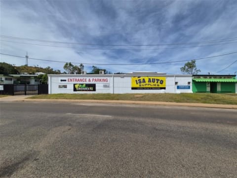 Regional QLD Auto & 4X4 Business - $200k+ Earnings