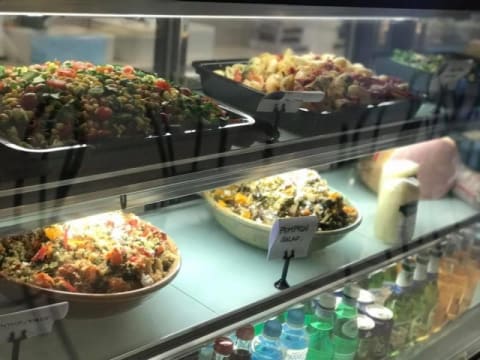 ICE CREAM / GELATERIA IN PRIME LOCATION.  LONG LEASE WITH TOP QUALITY FIT-OUT!