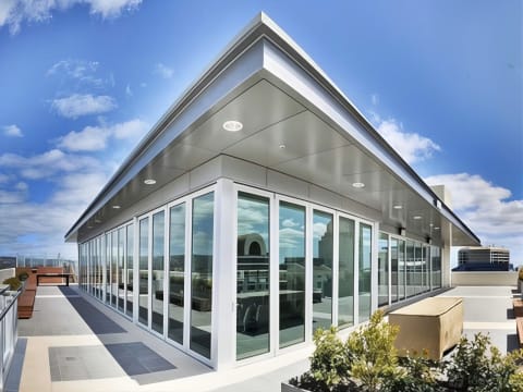 Aurora Skydeck - Adelaide CBD stunning views - Bar and Function Venue