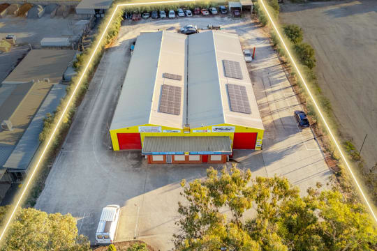 Freehold Automotive Repair Business Sale - 4303sqm of Land Included