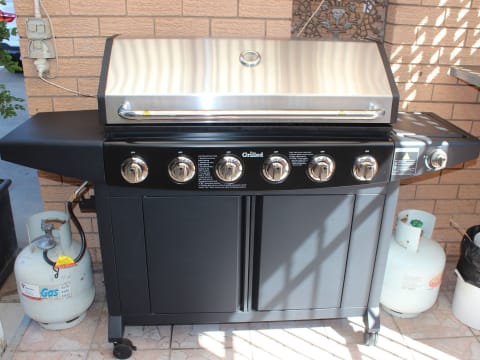 THRIVING REGIONAL MOTEL TOWN, SECURE LEASE & STRONG RETURN POTENTIAL - 1640ML