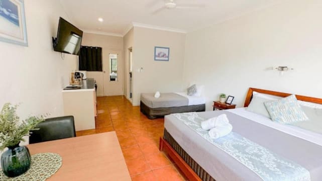 Leasehold or freehold motel for sale in Bowen.  Only 675K