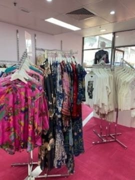 Thriving Fashion Boutique A Community-Focused Social Hub