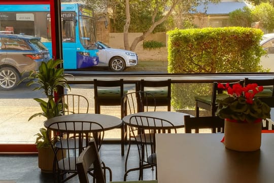 Under Offer: Calling All Aspiring Café Owners and Lifestyle Buyers – Bondi Café, Now $89k + SAV