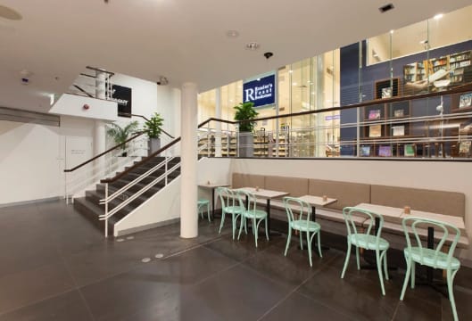 Stunning Cafe on the 'Paris End' of Collins Street, CBD! (Our Ref: V1929)