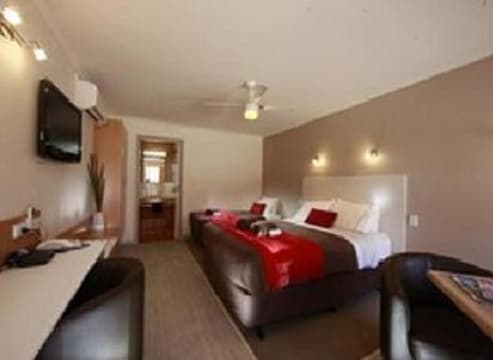Motel Leasehold Business - Best Motel In Strong Central Victorian City