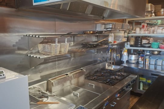Prime Location, Impressive Kitchen & Outstanding Value