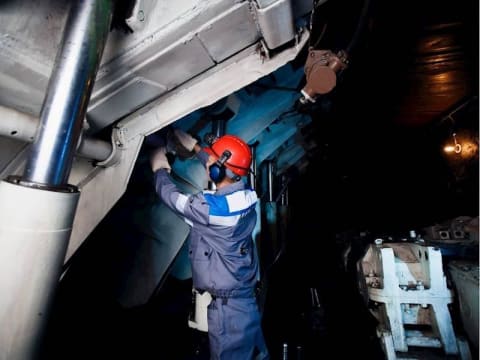 Specialist Manufacturer with Defensible IP and Tier 1 Deployment