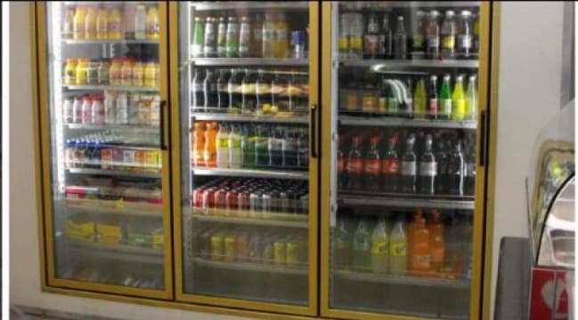 EXCELLENT COUNTRY CAFE LOUNGE / TAKEAWAY - SELLING FREEHOLD WITH 4BR RESIDENCE!