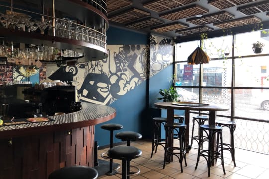 Littlefoot - Popular Bar & Live Music Venue