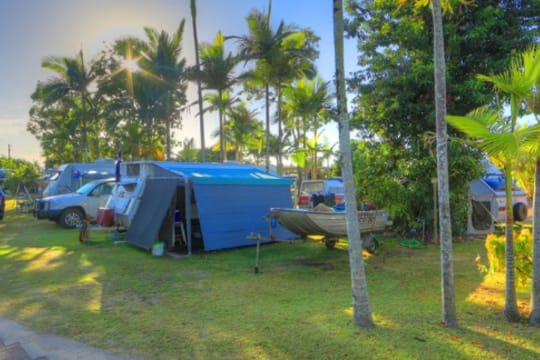 Coastal Caravan Park - island views and is just a short stroll to the town centre and beachfront