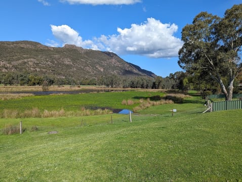 A BEAUTIFUL LOCATION TO OWN YOUR OWN FREEHOLD MOTEL - 1836MF