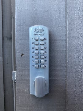 REPUTABLE LOCKSMITH AND SECURITY DOOR BUSINESS IN BAYSIDE MELBOURNE