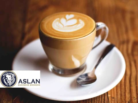 CAFE/BAR BUSINESS FOR SALE