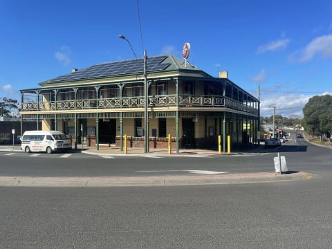 The Austral Hotel Korumburra