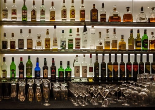 Liquor Store for Sale  High Sales, Low Rent & Great Location! [2105262]