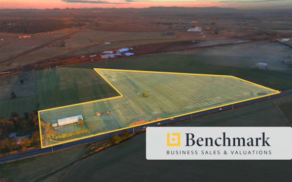 9 hectares on the New England Highway | Last key site before the bypass split
