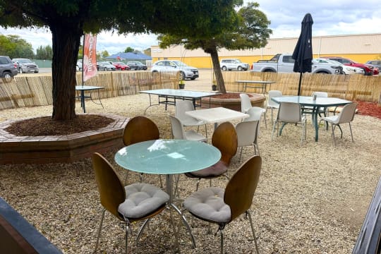 LEASEHOLD - Italian Pizzeria & Cafe, Howlong NSW - 1P0599