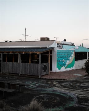 Successful, popular and reputable hospitality venue in a high-growth region