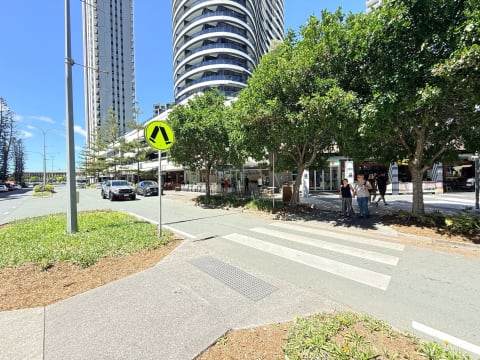 Licensed Corner Restaurant, 60+ Seats, Oracle Broadbeach