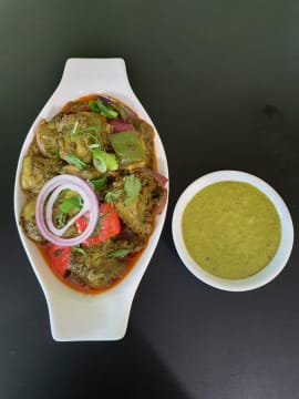 Indian Sweets Bakery for sale in busy location (Quote ref: SY084)