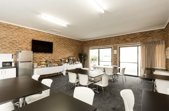 Rare Opportunity 21-Key Leasehold going concern motel