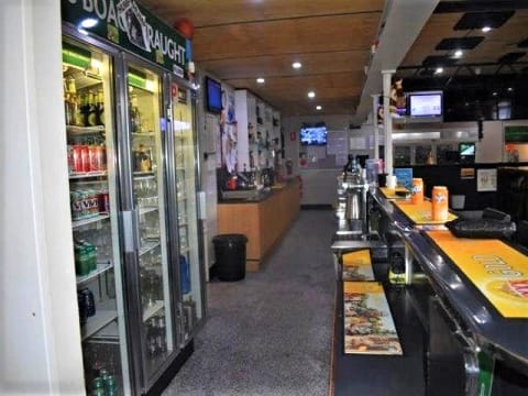 Best Tassie Hotel All Revenue Streams A1 Present FHGC 0/0 $895K +sav Vendor Finance conditions app