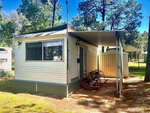 Well Presented Caravan Park - Riverina District - New South Wales