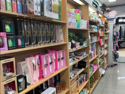 NORTHERN SUBURBS SHOPPING CENTRE NEWSAGENCY FOR SALE - $270,000 plus SAV