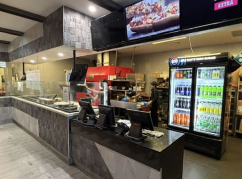 Dominos Pizza! Durack Brisbane! Lease to 2039! Remodelled! TO $21,400 per week! Suit Owner/Operator!