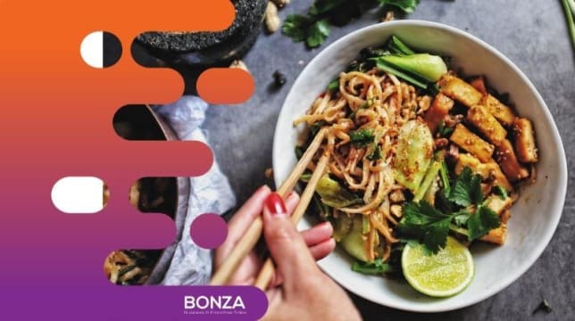 35600 Established Waterfront Restaurant - Strong Trade & Upstairs Apartment