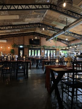 HOSPITALITY & EVENTS VENUE FOR SALE