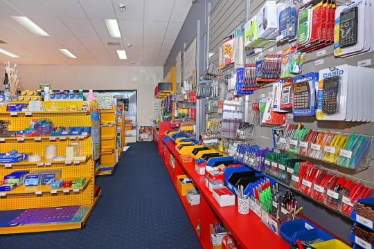 RETAIL & ONLINE - ONE OF A KIND  - HUGE GROWTH OPPORTUNITIES