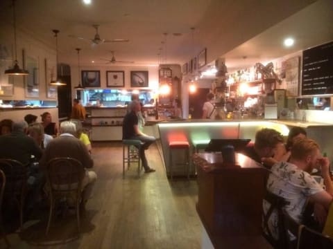 THE EATERY ON JONSON –  CAFÉ / BAR / BISTRO