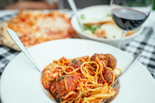 RARE FREEHOLD FULLY LICENSED CAFÉ/RESTAURANT