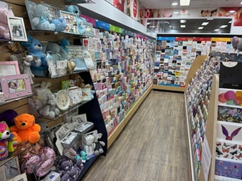 SHOPPING CENTRE TATTS/NEWSAGENCY/GIFT SHOP FOR SALE