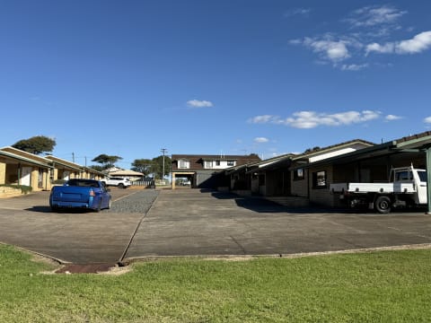 Toowoomba Leasehold Motel Opportunity - 2006ML