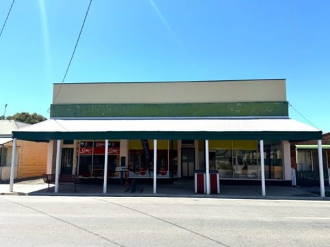 General Store and Lifestyle Property in Tungamah