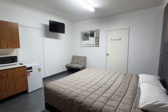 Cooee Motel Gilgandra – Freehold Going Concern

17-room motel | 2.1 hectares | Established income...