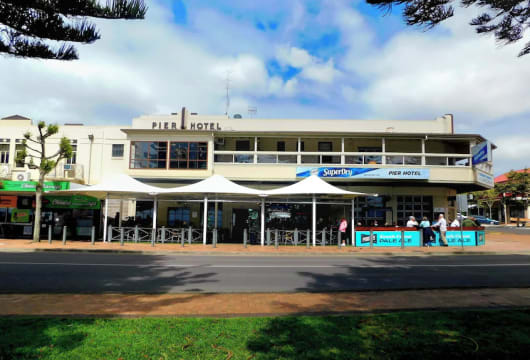 Pier Hotel in beautiful  Port Lincoln Seaside Lease