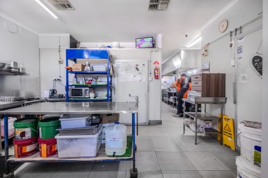 Well-Established Chicken Shop/Yiros Bar