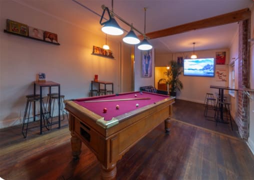 Established Bar in Landmark Location - Ready to Take Over