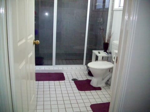 NOT JUST A BUSINESS BUT A CASUAL WAY OF LIFE! -  INCLUDES RESIDENCE & BUSINESS!