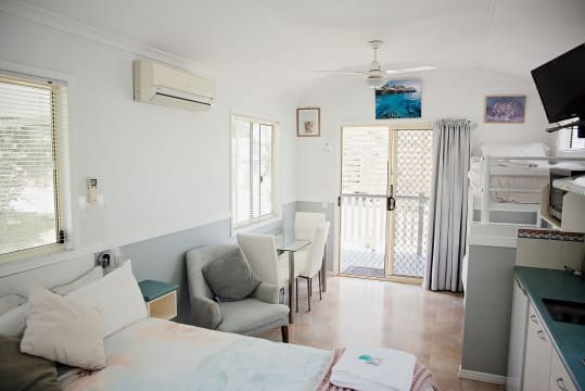 SUPERLATIVE BOUTIQUE LIFESTYLE ACCOMMODATION BUSINESS - 1015CPF